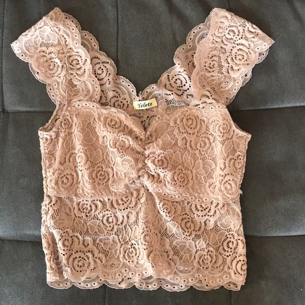 All season crop top!!